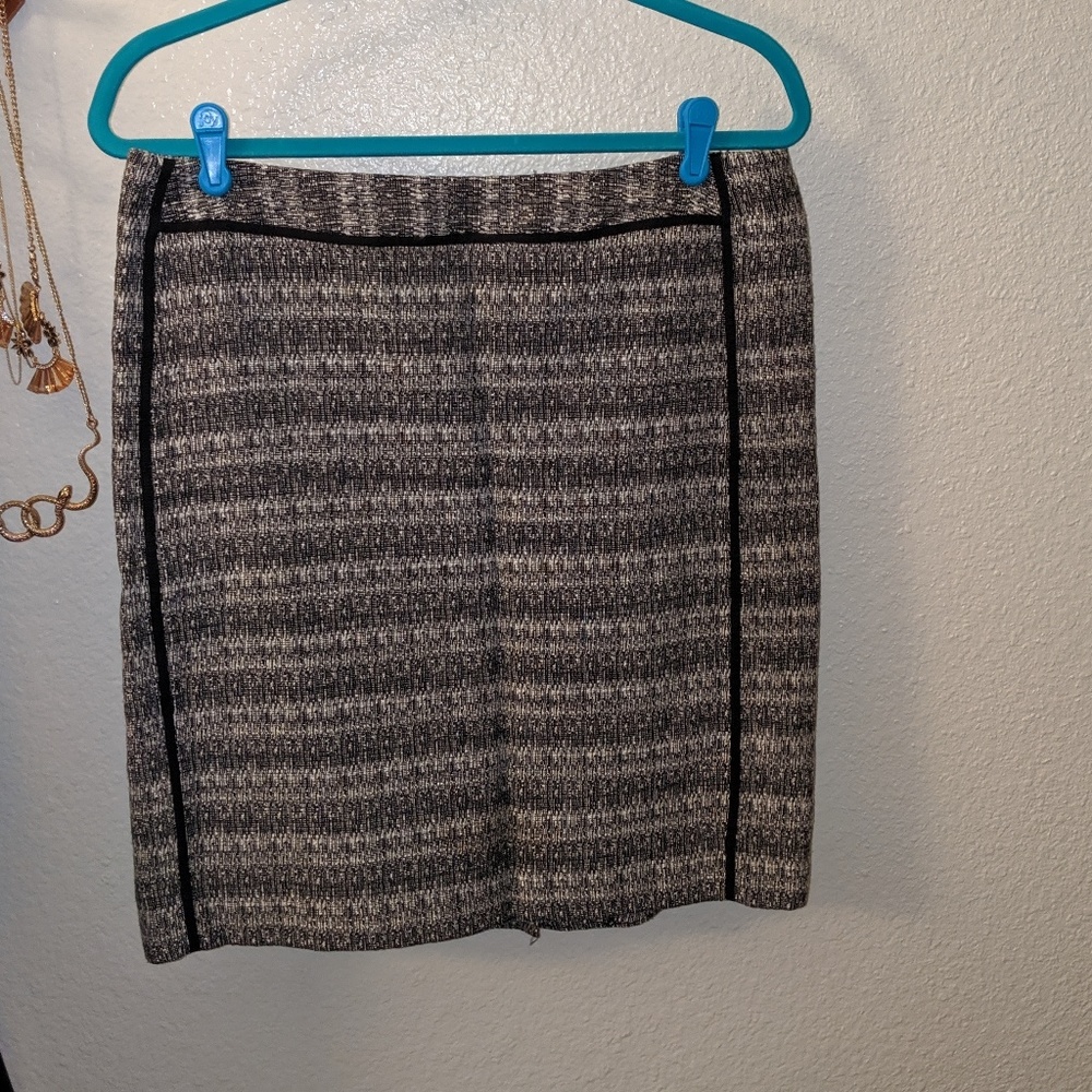 Tweed pencil skirt
